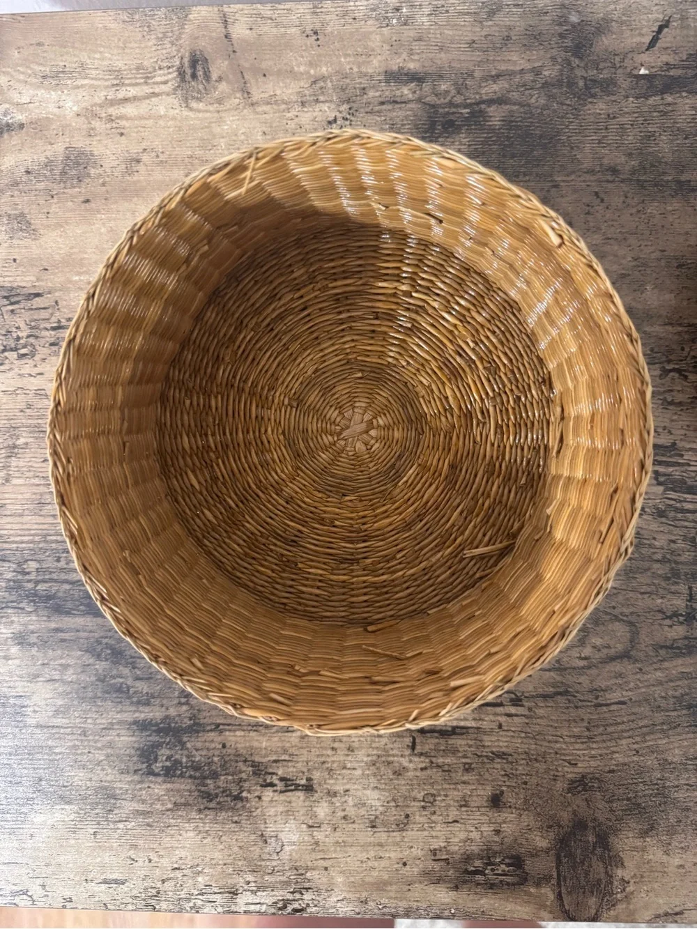 Vintage Wicker Sewing Basket with Quilt Top Lid